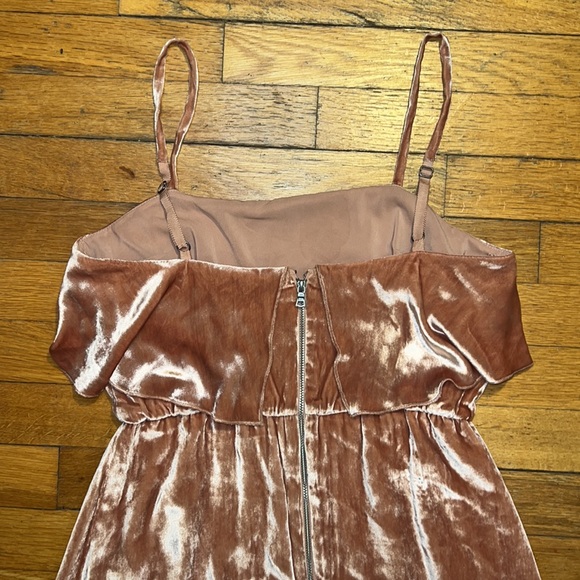 Alice + Olivia The Alexis Velvet Mini Dress in Rust, size 2 - Picture 10 of 11